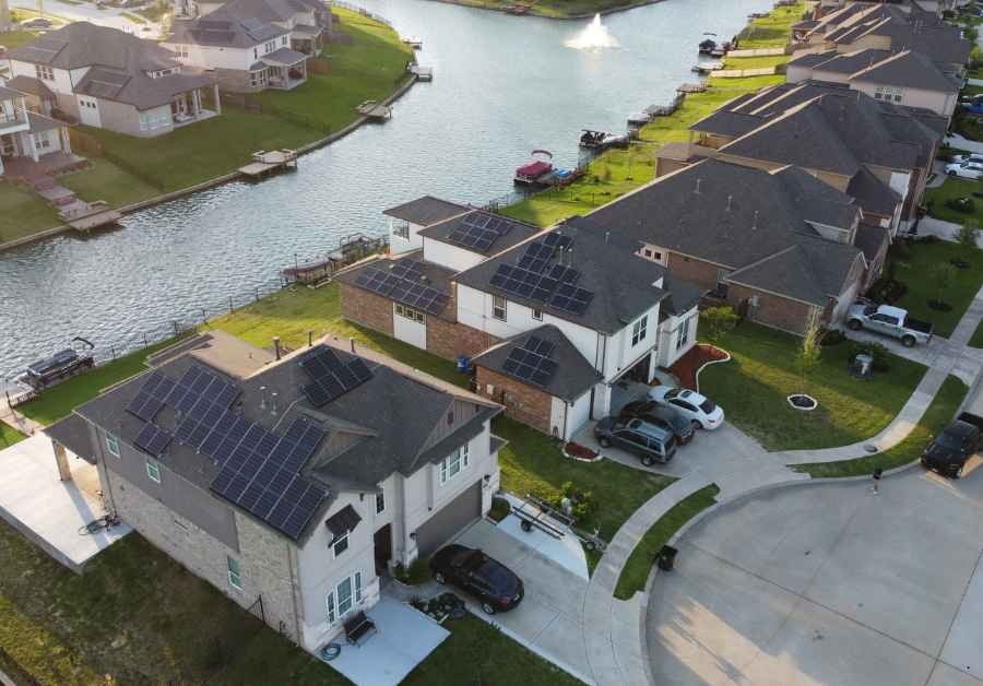 Wholesale Electricity Prices Plummet: What's the Catch?